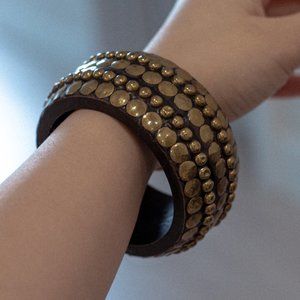 Wood & Gold Brass Studded Bangle